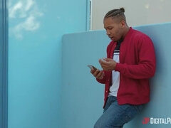 Schwarz, Blondine, Hochschule, Lesbisch, Masturbation, Realität, Tätowierung, Titten