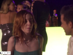 Blondine, Blasen, Gehörnter ehemann, Sperma im mund, Kehlenfick, Aufs gesicht abspritzen, Handjob, Reiten