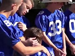 Любители, Большой член, Групповуха, Геи, Группа, Секс без цензуры, На природе, Тощие