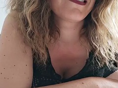 Tette grandi, Francese, Lingerie, Masturbazione, Mamma che vorrei scoparmi