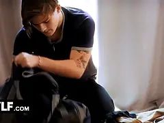 Dominative cougar Penny Barber makes babe Reese Robbins nail her step bro in taboo three-way - mylf