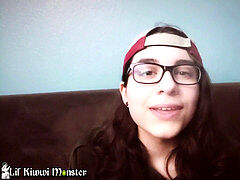 obese lil' nerd SUCKS pecker while she gets HIGH!!! *Short*