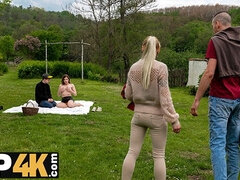 Hunt4k featuring George Uhl's outdoor movie