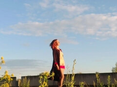 Amatör, Hårig, Klackar, Utomhus, Rödhårig, Rysk, Solo, Stockings