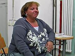 Stor svart kvinne, Store pupper, Brunette, Bestemor, Hardcore, Alene, Pupper, Leker