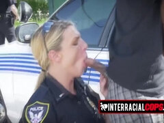 Fekete, Szőke, Cumizás, Meztelen faszik, Pénisz, Hd, Érett feleség, Hármas