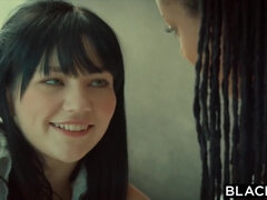 Noire, Sucer une bite, Couple, Interracial, Actrice du porno, Pov, Espagnole, Adolescente