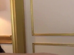 18 ans, Amateur, Asiatique, Sucer une bite, Brunette brune, Branlette thaïlandaise, Talons, Plan cul à trois
