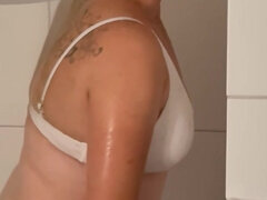 Blondinka, Stopala, Nemke, Dekle drka tiča, Samozadovoljevanje, Solo, Squirting, Vibrator