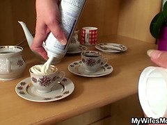 Krásky, Blondýna, Kuřba, Puma, Dávení penisem, Dospělé, Milf žcbp, Mamina