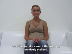 Blondine, Tschechisch, Hd