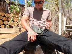 Amateur Lapetus makes a mess in fresh dark jeans while pissing