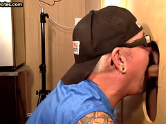 Amatör, Avsugning, Ansiktsbehandling, Homosexuell, Handjobb, Mogen, Suger, Tatuering