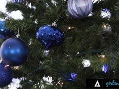 Girlsway - managing stepmom Reena Sky is chased by the spirit of christmas - part two