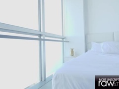 Rubia, Papá, Estilo perrito, Corridas faciales, Penetracion con puños, Lamidas, Lencería, Pequeña