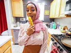 Velika rit, Velik kurac, Velike joške, Fafanje, Doggystyle, Temnopolti, Koščena, Najstnice