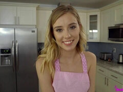 Grosse bite, Blonde, En levrette, Cuisine, Seins naturels, Pov, Adolescente, Nénés