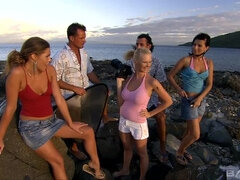 Blondine, Sædskud, Komme på ansigtet, Udendørs, Piercing, Offentlig