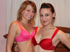 18, Soverom, Stor rumpe, Lesbisk, Sexy undertøy, Barbert, Tynn, Tenåring