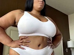 Tette grandi, Nero, Pompino, Di colore, Masturbazione, Mamma che vorrei scoparmi, Punto di vista pov, Tette