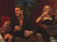 Blondína, Kuřba, Skupina, Medzirasové, Dospelé, Milf  mčbp, Párty, Ryšavé