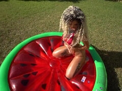 Velké kozy, Brunetka, Klasika, Péro, Venku, Tetování, Teenka, Hračky