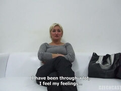 Stor røv, Blondine, Pik sutte, Tjekke, Hårdt, Mor jeg gerne vil kneppe, Naturlige bryster