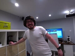 Amateur, Gros seins, Sucer une bite, Éjaculer dans la bouche, Doigter, Branlette thaïlandaise, Chatte, Plan cul à trois