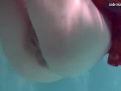 18, Bikini, Brunetka, Płeć żeńska, Rosyjski, Solo, Strój kąpielowy, Podwodny