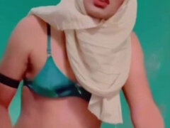 Amatör, Sperma i munnen, Handjobb, Ladyboy, Onani, Shemale, Solo, Tuttar