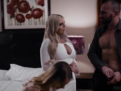 Veľké kozy, Blondína, Prirodzené prsia, Tabu, Švédska rojka
