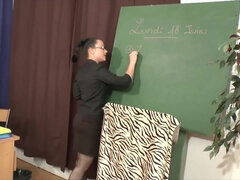 Amoral hot mommy crazy xxx scene