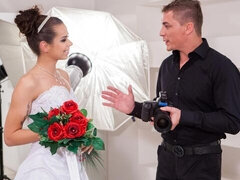 18 éves, Hatalmas hátsó, Monumentális dákó, Cumizás, Mátka, Fehérnemű, Természetes mellek, Tini