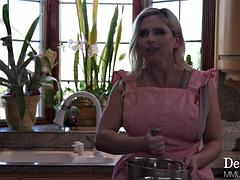 Amatør, Blond, Kukk suging, Slikking, Milf, Pupper