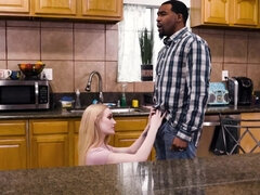 Sucer une bite, Tir de sperme, Queue, Interracial, Adolescente