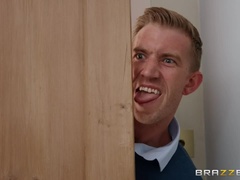 Tette grandi, Pisello, Facciale, Occhiali, Tacchi, Figa, Calze, Moglie