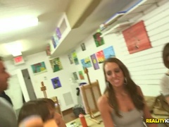 얼굴에, 자연의 가슴, 피어싱, 보지, 현실, 면도된, 빼빼한, 젖가슴