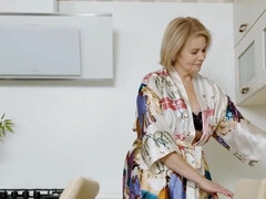 Store bryster, Blondine, Utro, Hd, Ældre kvinde, Russisk, Sutte, Kone