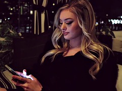 Grande cazzo, Bionda, Schizzo di sborra, Di colore, Interrazziale, Leccata, Pornostar, Cavalcando