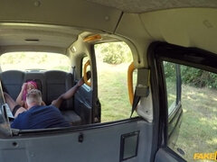 Pénisz, Európai, Arcra élvezés, Láb, Ujjazás, Szabadban, Segg falás, Begyek