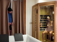 Blond, Kukk suging, Italianer, Sexy undertøy, Moden, Milf, Naturlige bryster, Sauna