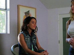 Lesbo, Strap on dildo