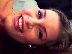 Brunette brune, Gode, Masturbation, Pisser, Chatte, Rasée