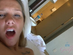 The morning in Vegas is great when you get to creampie a blondie
