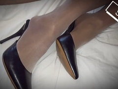 Shoesex, nylon footjob, shoejob heeljob