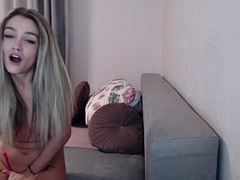 Amateur blonde teen solo play with toy webcam porn