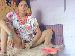 Rinki Bhabhi Was Caught with Her Finger Cut in Her Pussy