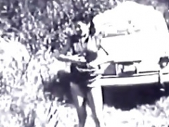 Car Driver gets a Sexual Pleasure (1940s Vintage)