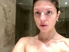 Gina gerson, wet hair, blond