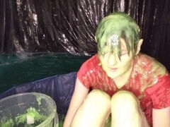 Wet and messy, sploshing, green gunge